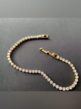 2mm Gold Crystal Tennis Bracelet - Elegant Women's Jewelry